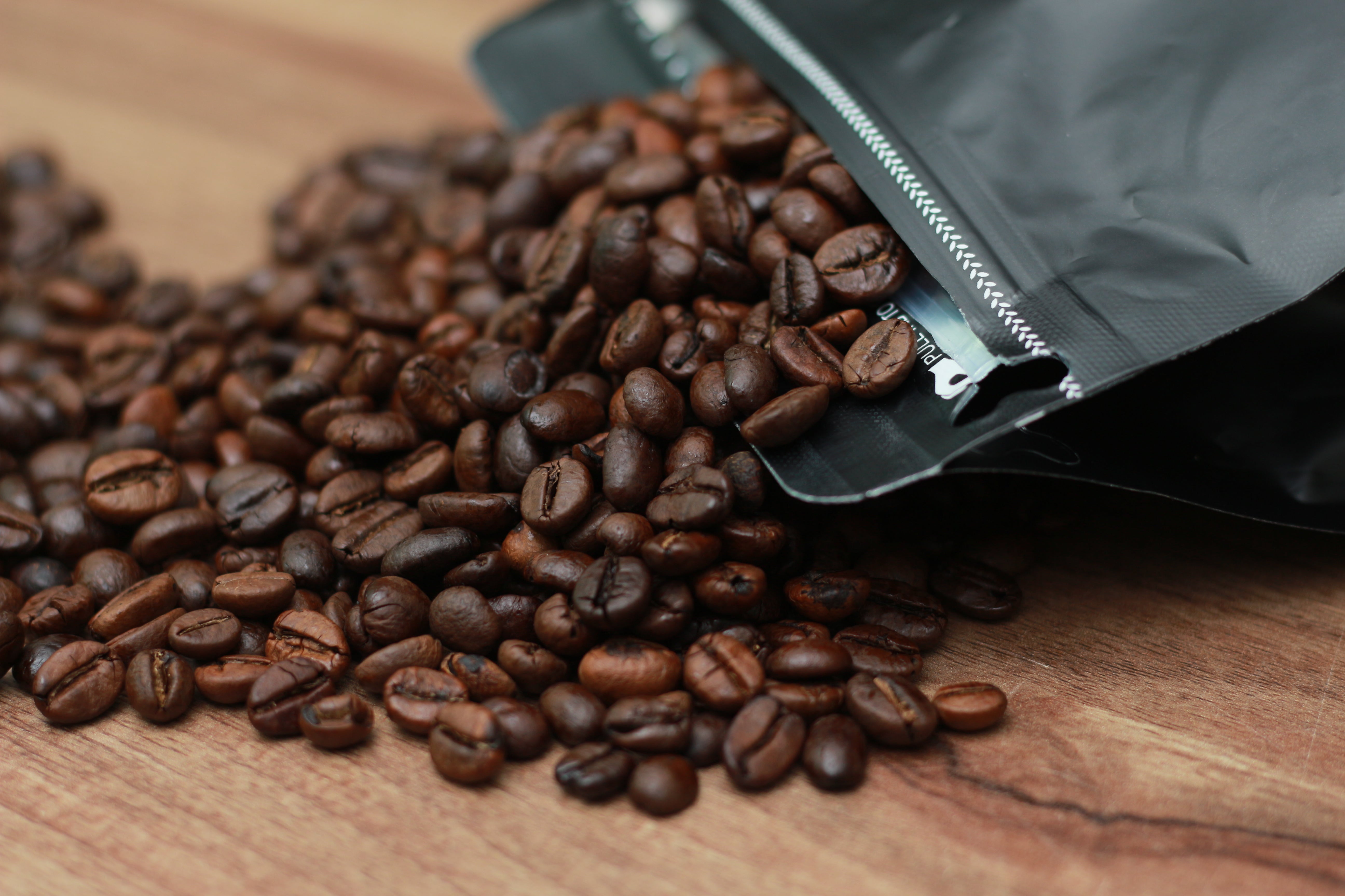 Pouch Packaging Materials: A Complete Guide for Food Brands – EcoPackables