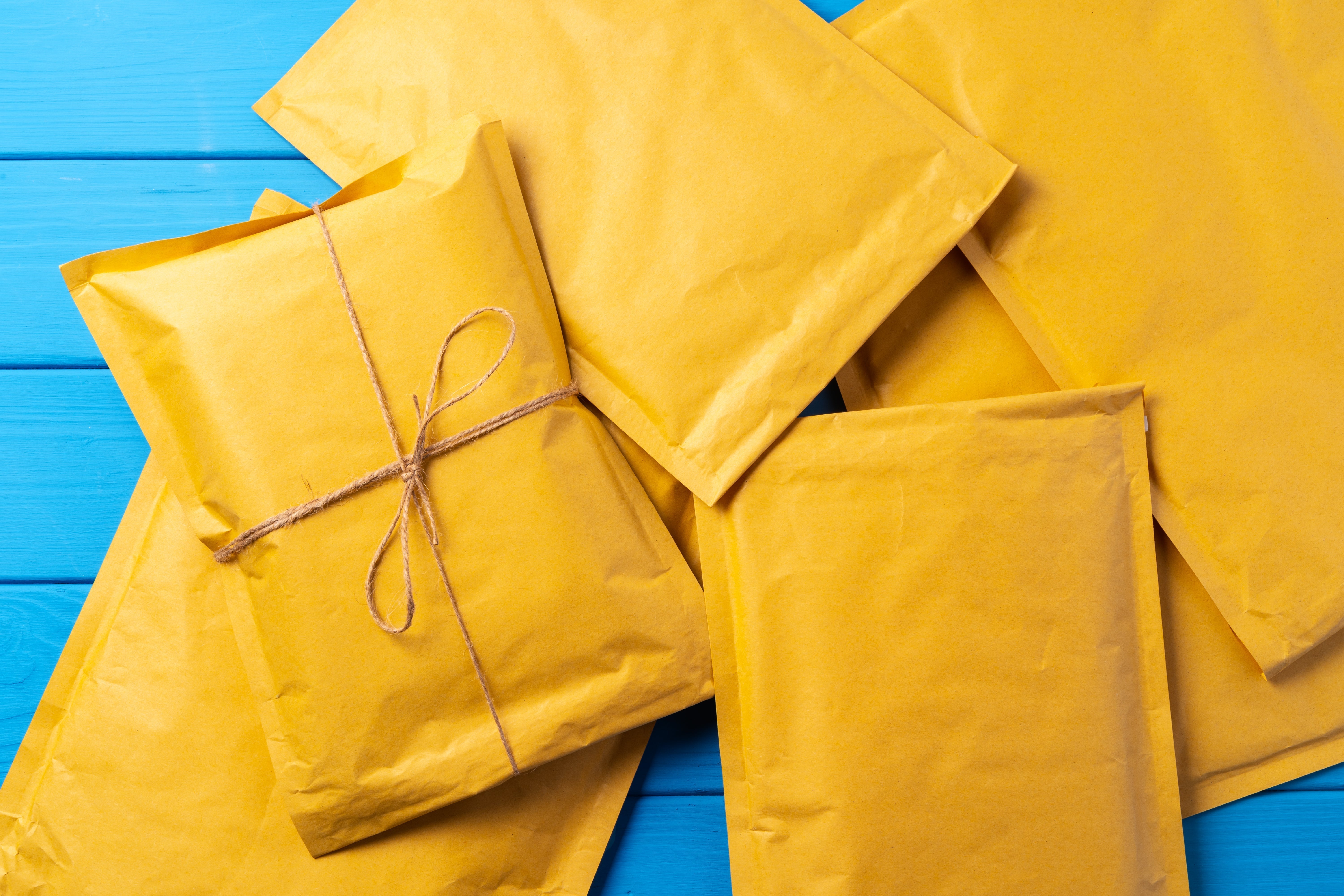 Yellow padded bubble mailers - recyclability guide